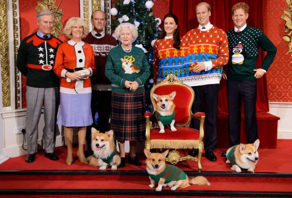 insolite cire famille musee noel pull royal tussauds