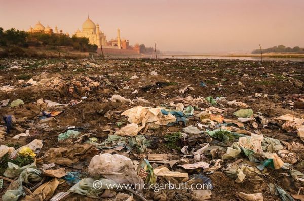 insolite dechet mahal ordure palais taj vue