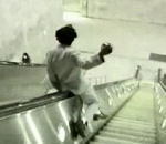 homme rampe Escalator
