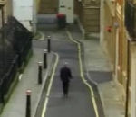 camera cachee surprise Surprise dans une rue tranquille
