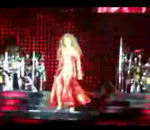 marche Beyoncé chute sur scène
