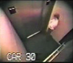 cigarette Bloqué dans un ascenseur pendant 41h