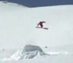 saut ski neige Ce skieur doit travailler sa réception