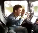volant homme Un chauffeur roumain danse au volant de son camion