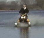 motoneige skipping Motoneige sur l'eau