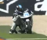 chute Raffaele De Rosa évite une chute de moto