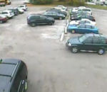 parking BMW X5 dans un parking