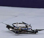 raquette balle robot Des quadrotors font un tennis