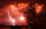 eruption eclair Volcan Puyehue en éruption 