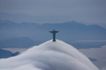 statue nuage Le Christ sur les nuages