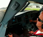 cockpit avion Dans le cockpit d'un avion