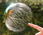 timing bulle Eclater une bulle avec son doigt