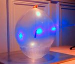 laser explosion baudruche Pétard dans un ballon de baudruche