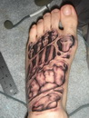 tatouage Tatouage squelette sur le pied