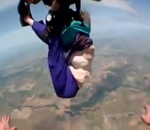 saut parachute Mamie fait un saut en parachute