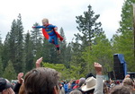 superman enfant foule Super Kid