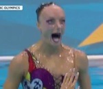 grimace femme natation Olympic Godzilla