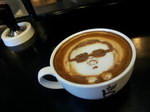 cafe dessin psy Café Gangnam Style
