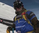 back ski Backflip pendant une avalanche