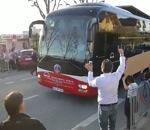 bus football L'autocar du PSG casse son rétroviseur