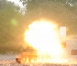 explosion Une grenade qui saute avant d'exploser