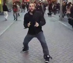hip-hop Guillaume Lorentz danse sur Macklemore