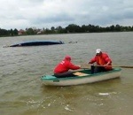 sauvetage bateau Sauveteurs dans une barque FAIL