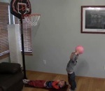 basket trickshot Titus Basket Trick Shot