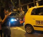 collision Femme au volant impatiente vs Taxi