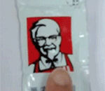 ketchup sang Sachet de Ketchup KFC