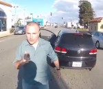 rage Un automobiliste donne une claque à un motard