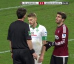 football penalty Un joueur allemand fait annuler un penalty