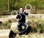 juggling Amelymeloptical illusion par Lindzee