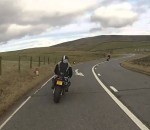 moto motard Un motard fait une chute de 10 mètres