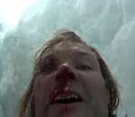 alpiniste Il se filme après une chute dans une crevasse