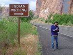 panneau Indien en train d'écrire