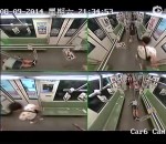 passager Evacuation éclair d'un métro après un évanouissement