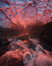 volcan Dans la cave de glace sous un volcan à Kamtchatka