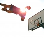 basket dunk Dunks freestyles avec un trampoline par Lords of Gravity