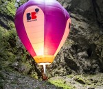 montgolfiere croatie Une montgolfière entre dans un gouffre