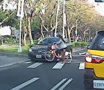 accident voiture chance Une cycliste chanceuse à Taïwan