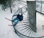ski slide Descendre en ski un escalier en colimaçon