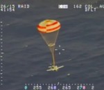 pilote Un pilote sauvé par le parachute de son avion