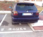 voiture parking place Appliquer le réglement à la lettre