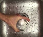 eau Eplucher un oeuf dur rapidement avec un verre d'eau