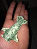 poisson origami Origami d'une carpe Koï avec un billet d'un dollar