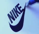 calligraphie dessin Dessiner des logos célèbres à la main