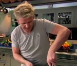 cuisine parodie Gordon Ramsay fait des pancakes croustillants (Parodie)