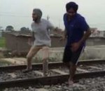 blague Tentative de suicide sur une voie ferrée