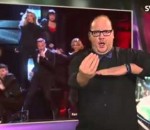 eurovision interprete Un traducteur en langue des signes fait son show
